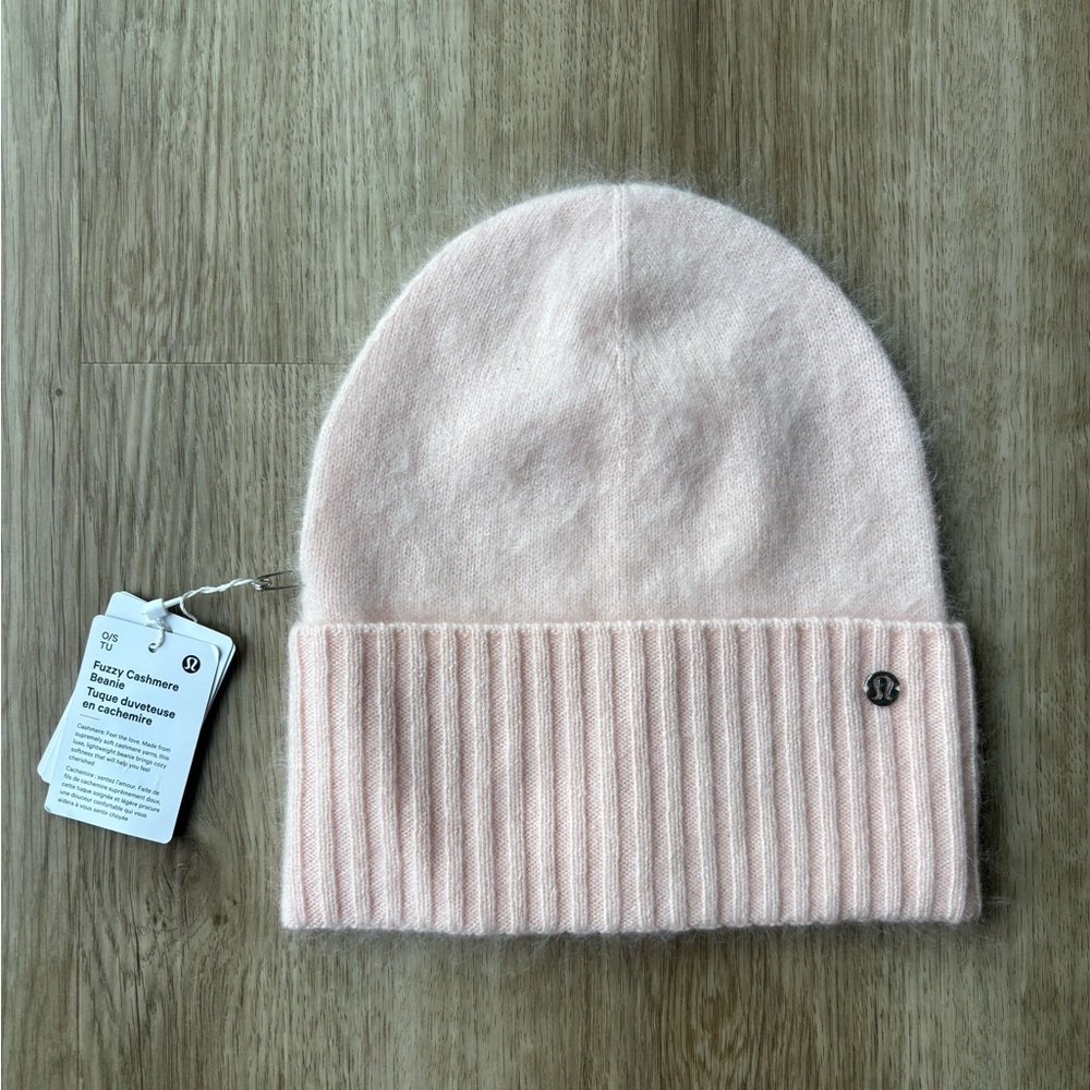 NWT Lululemon Fuzzy Cashmere Beanie Pink One Size